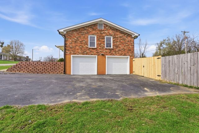 114 Cardinal Drive, Lawrenceburg, KY 40342