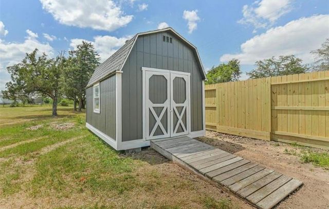 9137 Conner Road, Washington, TX 77880