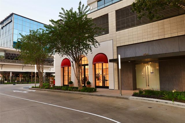 2740 Suffolk Drive, Houston, TX 77027