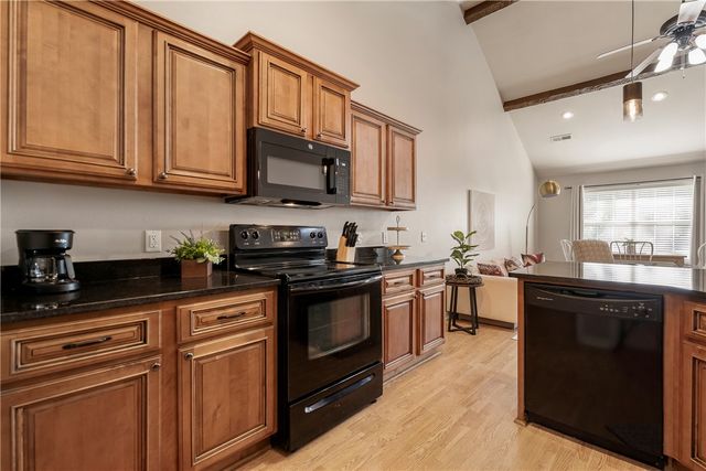 205-1 NE J Street, Bentonville, AR 72712