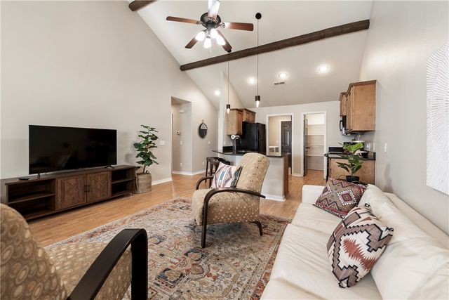 205-1 NE J Street, Bentonville, AR 72712