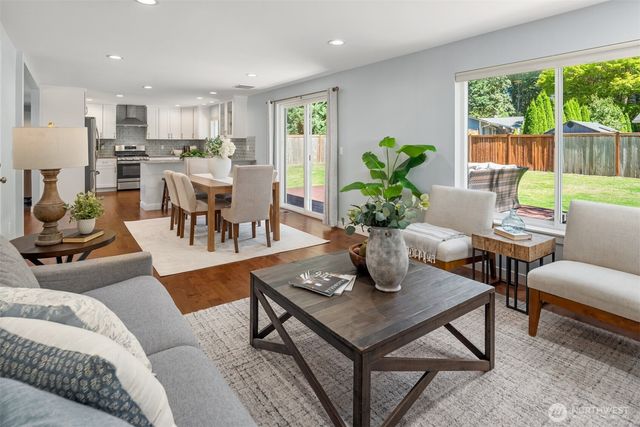 9210 171st Avenue NE, Redmond, WA 98052