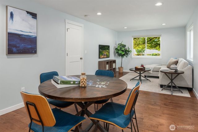9210 171st Avenue NE, Redmond, WA 98052