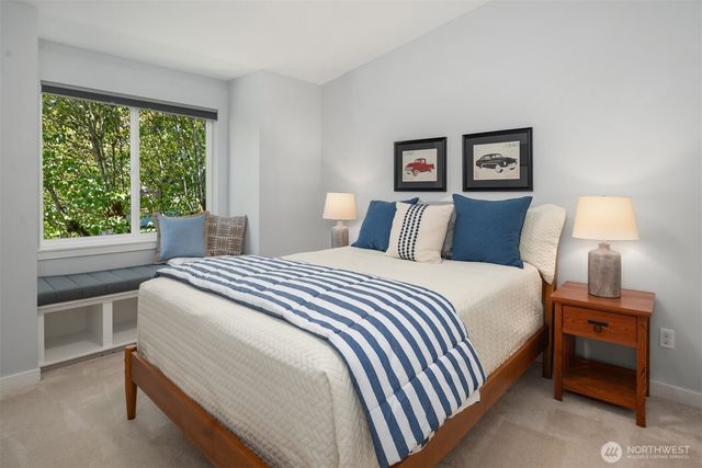 9210 171st Avenue NE, Redmond, WA 98052