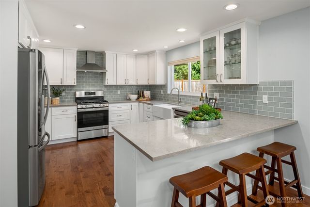 9210 171st Avenue NE, Redmond, WA 98052