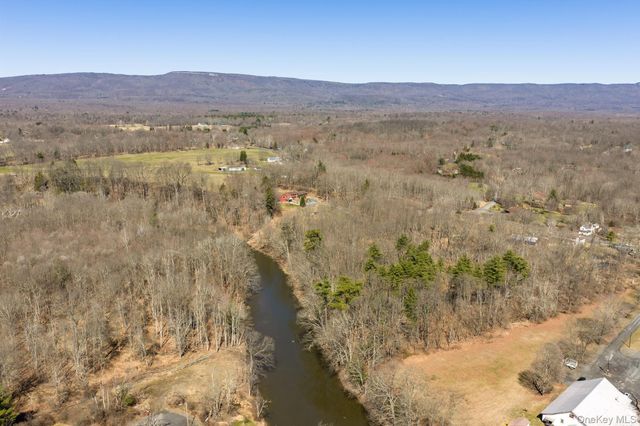2823 State Route 52, Pine Bush, NY 12566