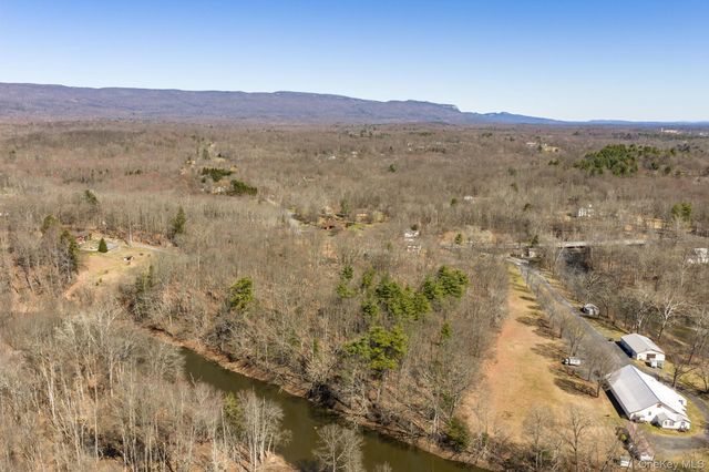 2823 State Route 52, Pine Bush, NY 12566