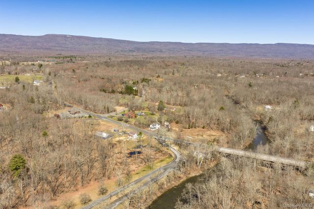 2823 State Route 52, Pine Bush, NY 12566