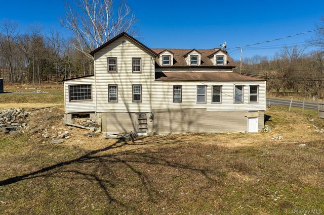2823 State Route 52, Pine Bush, NY 12566