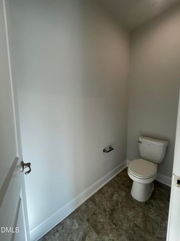 21 Shoreline Drive, Lillington, NC 27546