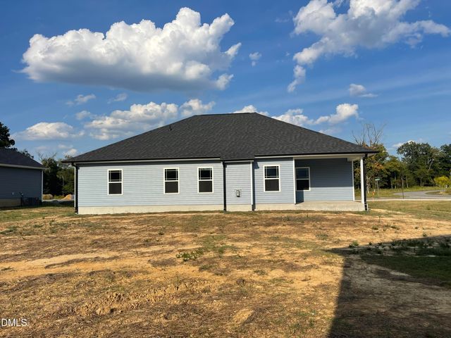 21 Shoreline Drive, Lillington, NC 27546