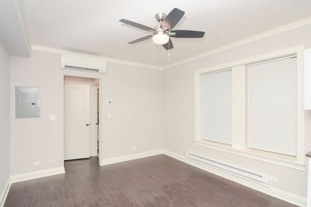 640 W WRIGHTWOOD Avenue 303, Chicago, IL 60614