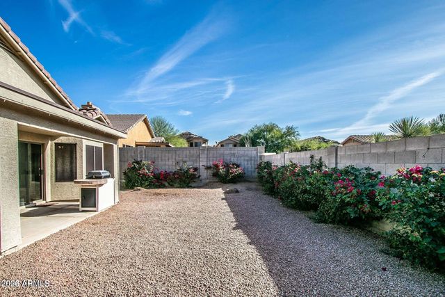 7549 E CHRISTMAS CHOLLA Drive, Scottsdale, AZ 85255