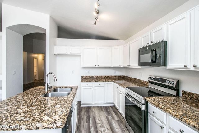7549 E CHRISTMAS CHOLLA Drive, Scottsdale, AZ 85255