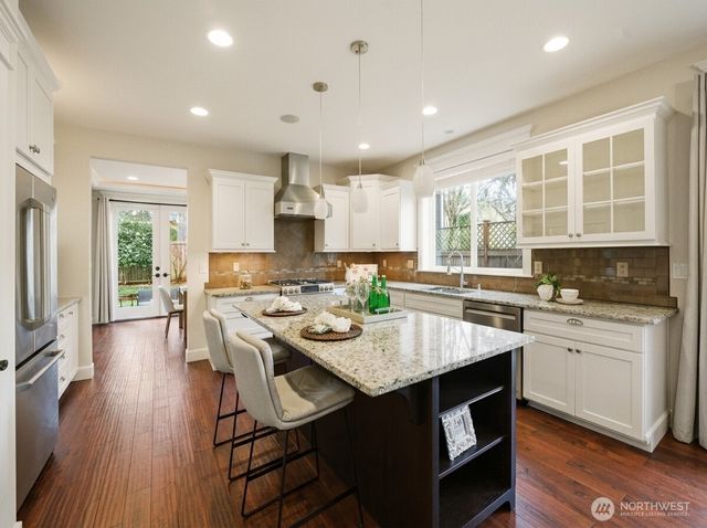 8718 NE 134th Street, Kirkland, WA 98034