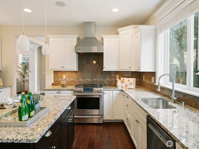 8718 NE 134th Street, Kirkland, WA 98034