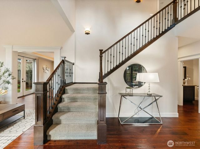 8718 NE 134th Street, Kirkland, WA 98034