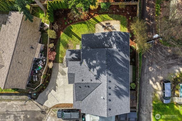 8718 NE 134th Street, Kirkland, WA 98034