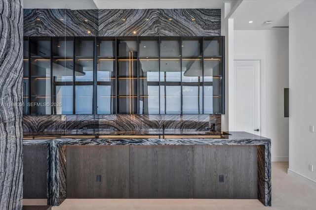 17901 Collins Ave PH-01, Sunny Isles Beach, FL 33160