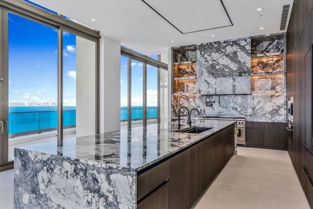 17901 Collins Ave PH-01, Sunny Isles Beach, FL 33160