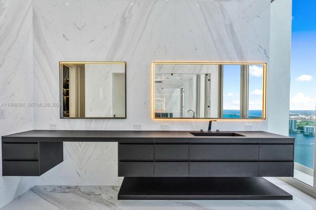 17901 Collins Ave PH-01, Sunny Isles Beach, FL 33160