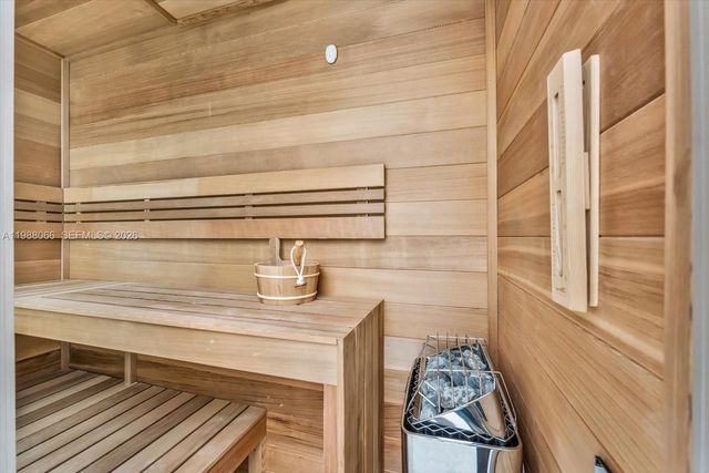 17901 Collins Ave PH-01, Sunny Isles Beach, FL 33160