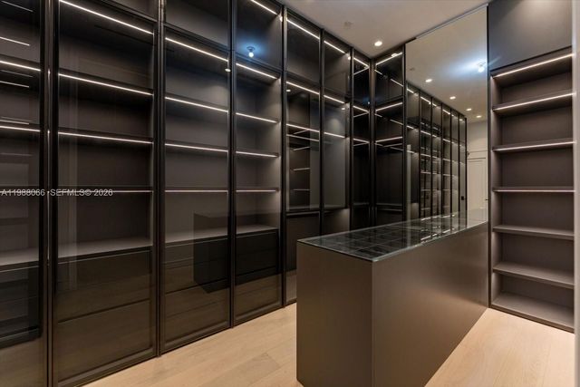 17901 Collins Ave PH-01, Sunny Isles Beach, FL 33160