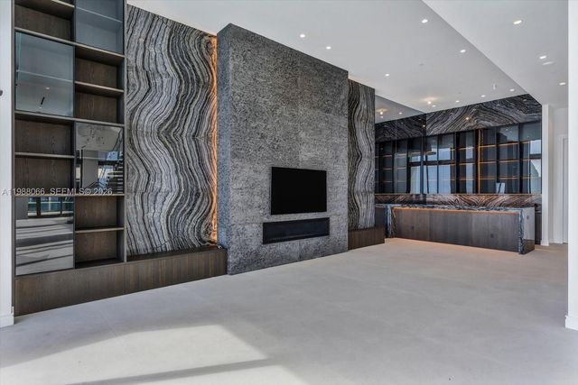 17901 Collins Ave PH-01, Sunny Isles Beach, FL 33160