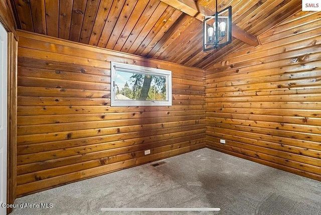31961 N 3RD AVE, Spirit Lake, ID 83869