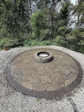 31961 N 3RD AVE, Spirit Lake, ID 83869