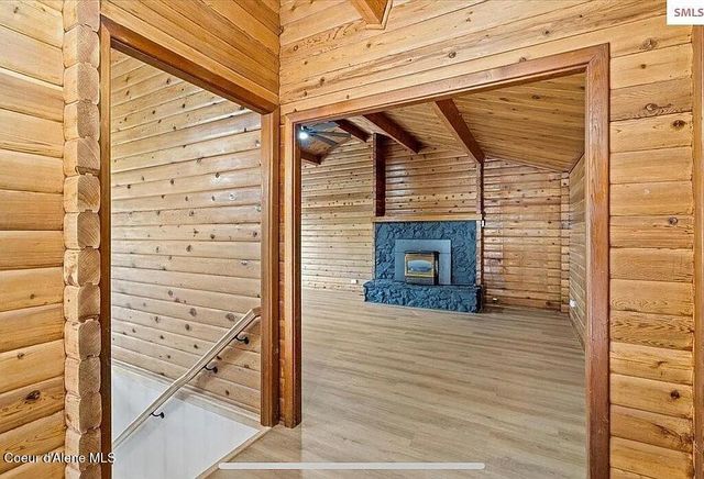 31961 N 3RD AVE, Spirit Lake, ID 83869