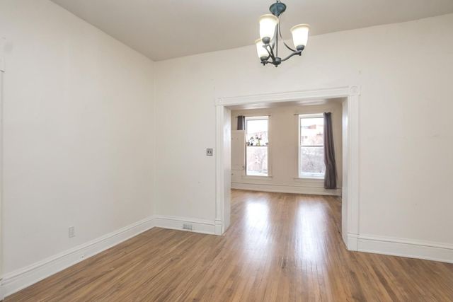 1136 N Milwaukee Avenue, Chicago, IL 60642