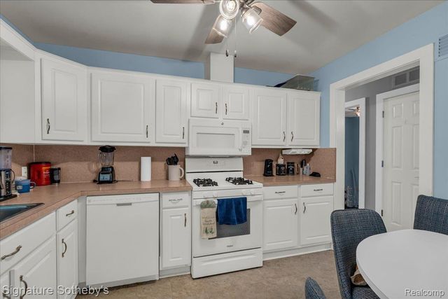 21769 Ulrich Street, Clinton Charter Township, MI 48036