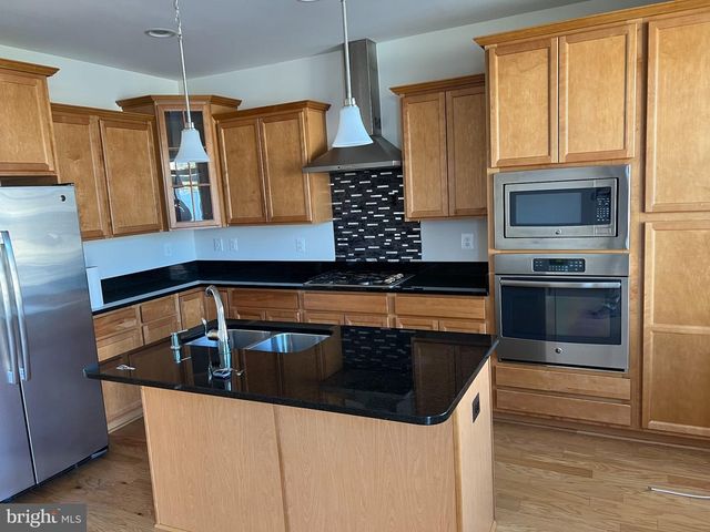 2104 GARDEN GROVE LN, Bowie, MD 20721