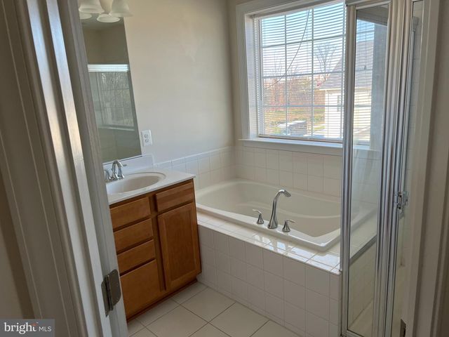 2104 GARDEN GROVE LN, Bowie, MD 20721