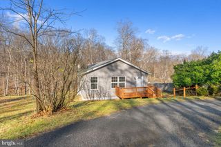 293 PINE SHORES DR, Front Royal, VA 22630