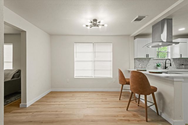 709 E Gandy Street, Denison, TX 75021