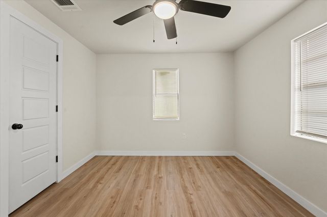 709 E Gandy Street, Denison, TX 75021