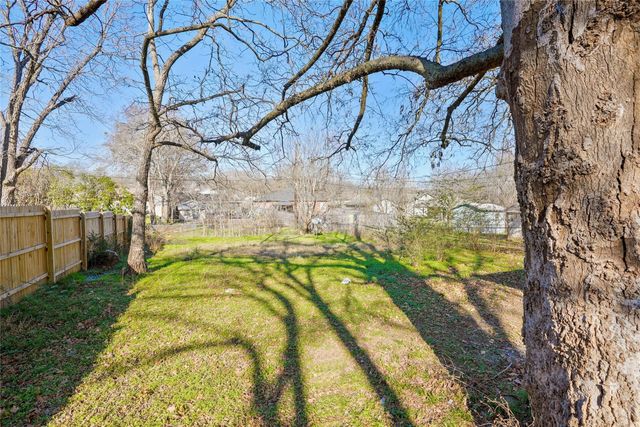 709 E Gandy Street, Denison, TX 75021