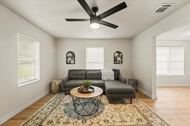 709 E Gandy Street, Denison, TX 75021