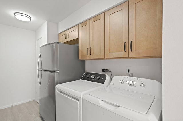 7949 Ellinger Lane, Houston, TX 77040