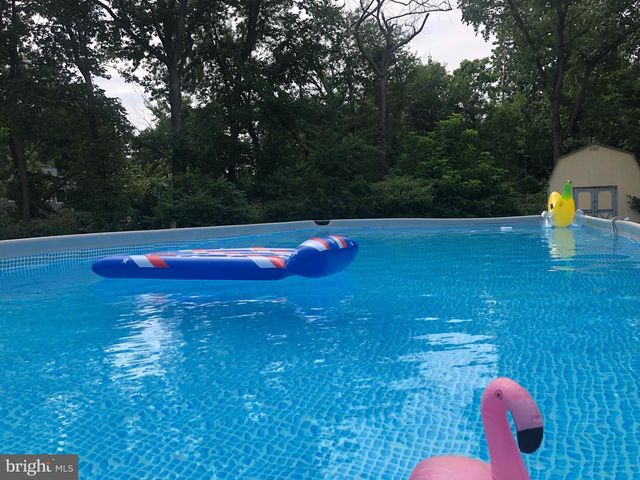 106 E WILLIAMS AVE, Barrington, NJ 08007