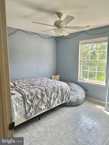 106 E WILLIAMS AVE, Barrington, NJ 08007