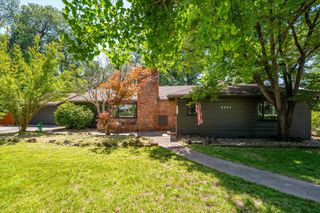 2551 S Waverly Avenue, Redding, CA 96001