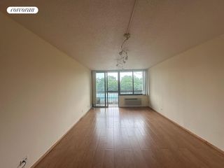 15038 Union Tpke Apt 1N, New York City, NY 11367