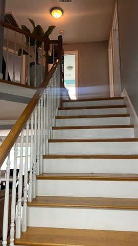 133 Puritan Ave, Worcester, MA 01604