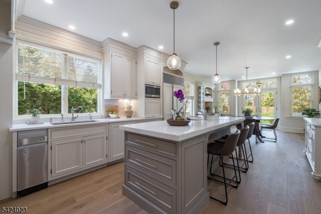 39 Oak Ridge Ave, Summit City, NJ 07901