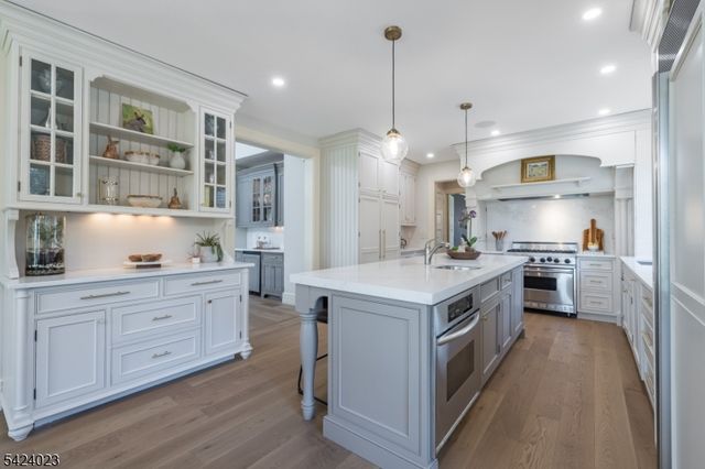 39 Oak Ridge Ave, Summit City, NJ 07901