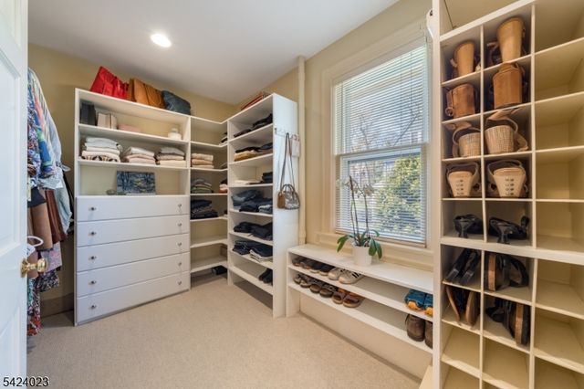 39 Oak Ridge Ave, Summit City, NJ 07901