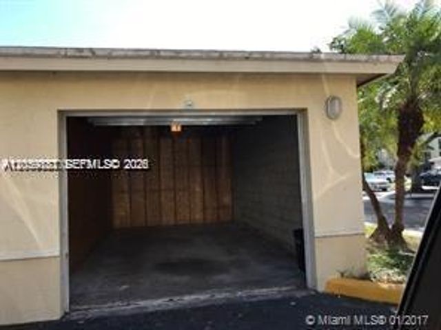 5686 Rock Island Rd 134, Tamarac, FL 33319